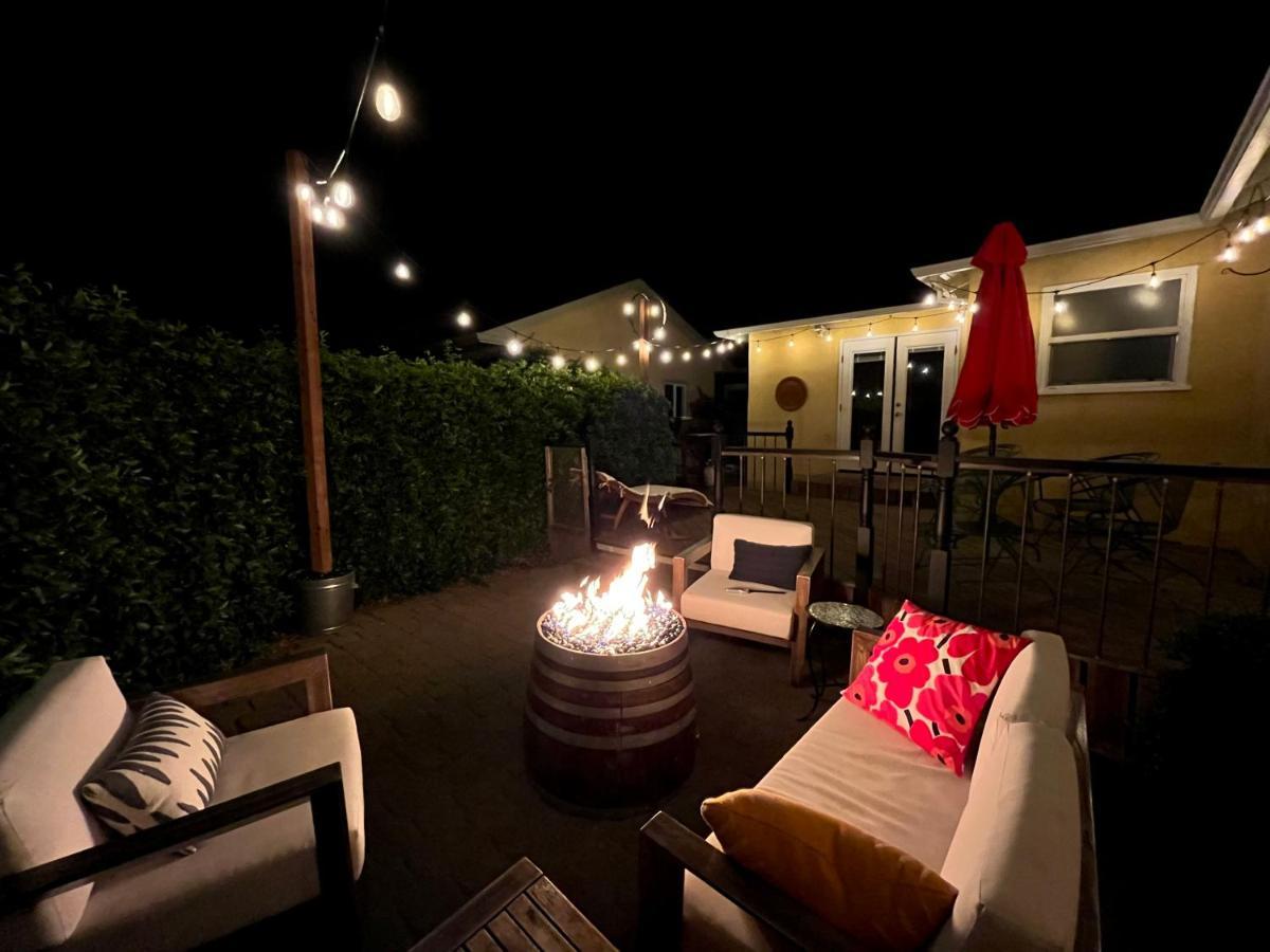 Spacious Renovated Petaluma Home- Pool Table, Fire Pit, Parking Luaran gambar