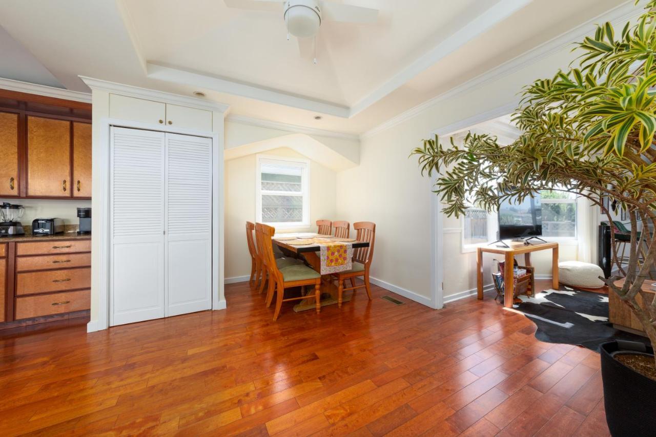 Spacious Renovated Petaluma Home- Pool Table, Fire Pit, Parking Luaran gambar