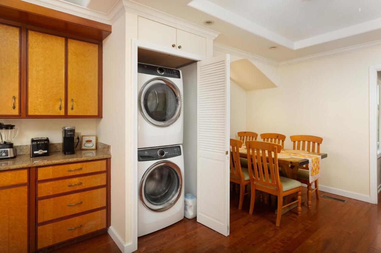 Spacious Renovated Petaluma Home- Pool Table, Fire Pit, Parking Luaran gambar