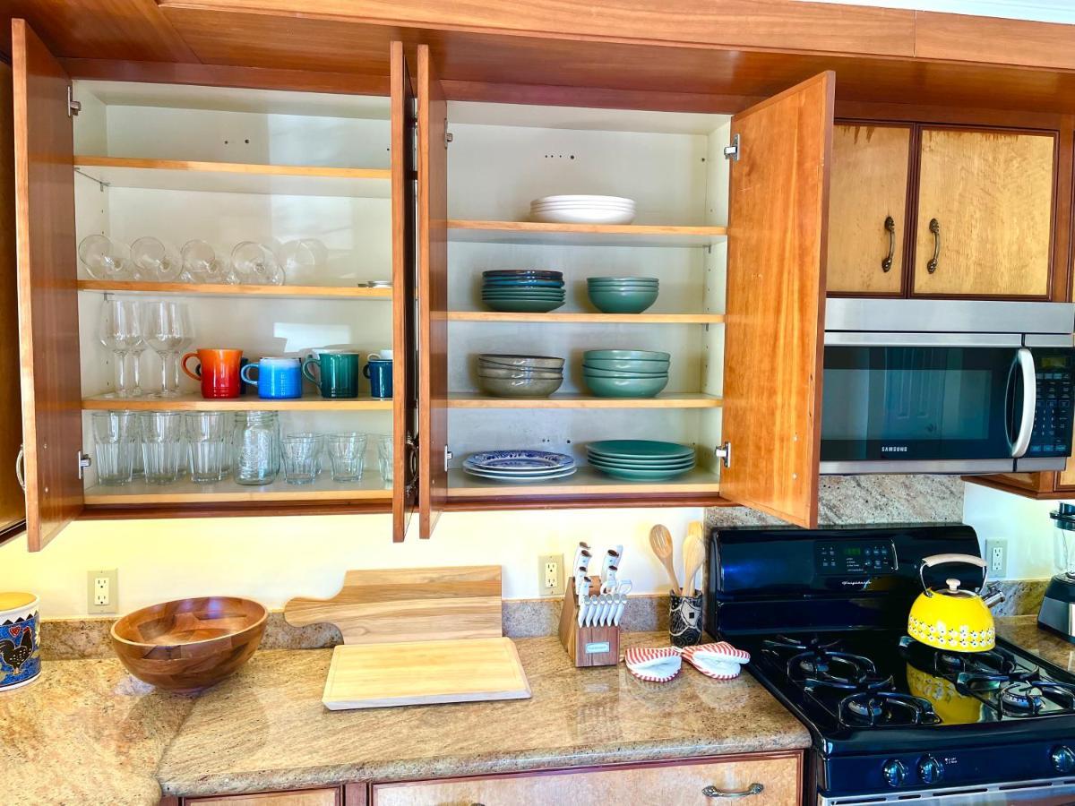 Spacious Renovated Petaluma Home- Pool Table, Fire Pit, Parking Luaran gambar