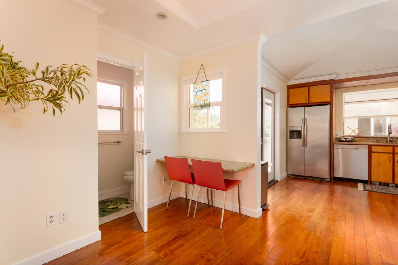 Spacious Renovated Petaluma Home- Pool Table, Fire Pit, Parking Luaran gambar