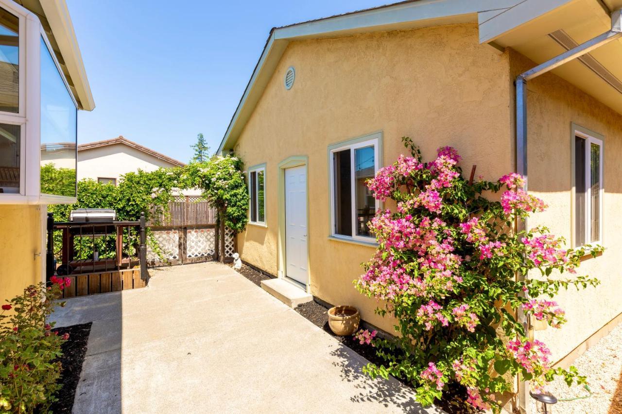Spacious Renovated Petaluma Home- Pool Table, Fire Pit, Parking Luaran gambar